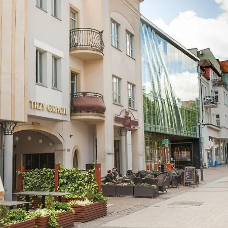 Trzy Gracje Monte Cassino *