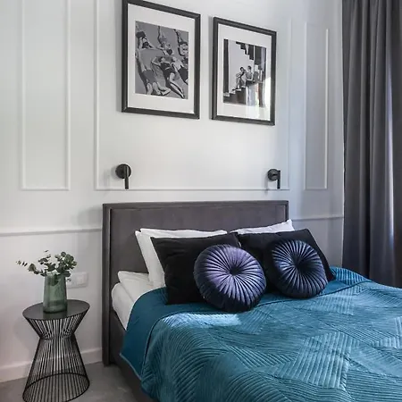 Trzy Gracje Monte Cassino *